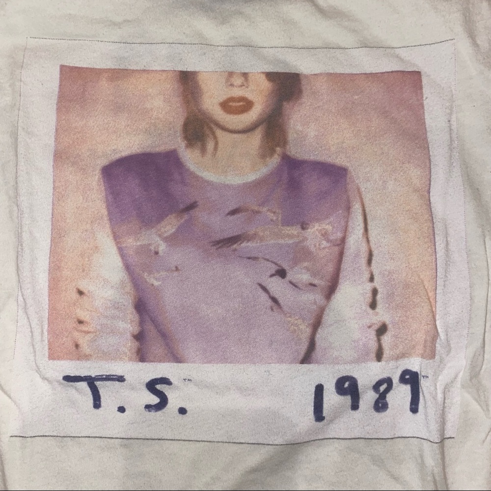 Taylor Swift 1989 World Tour Tee